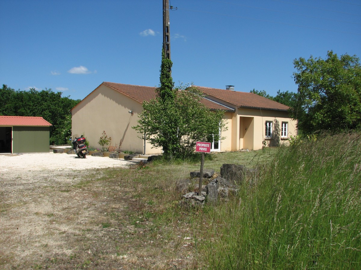 Ruim geheel vrijstaande bungalow in de Dordogne bij Montignac header afbeelding