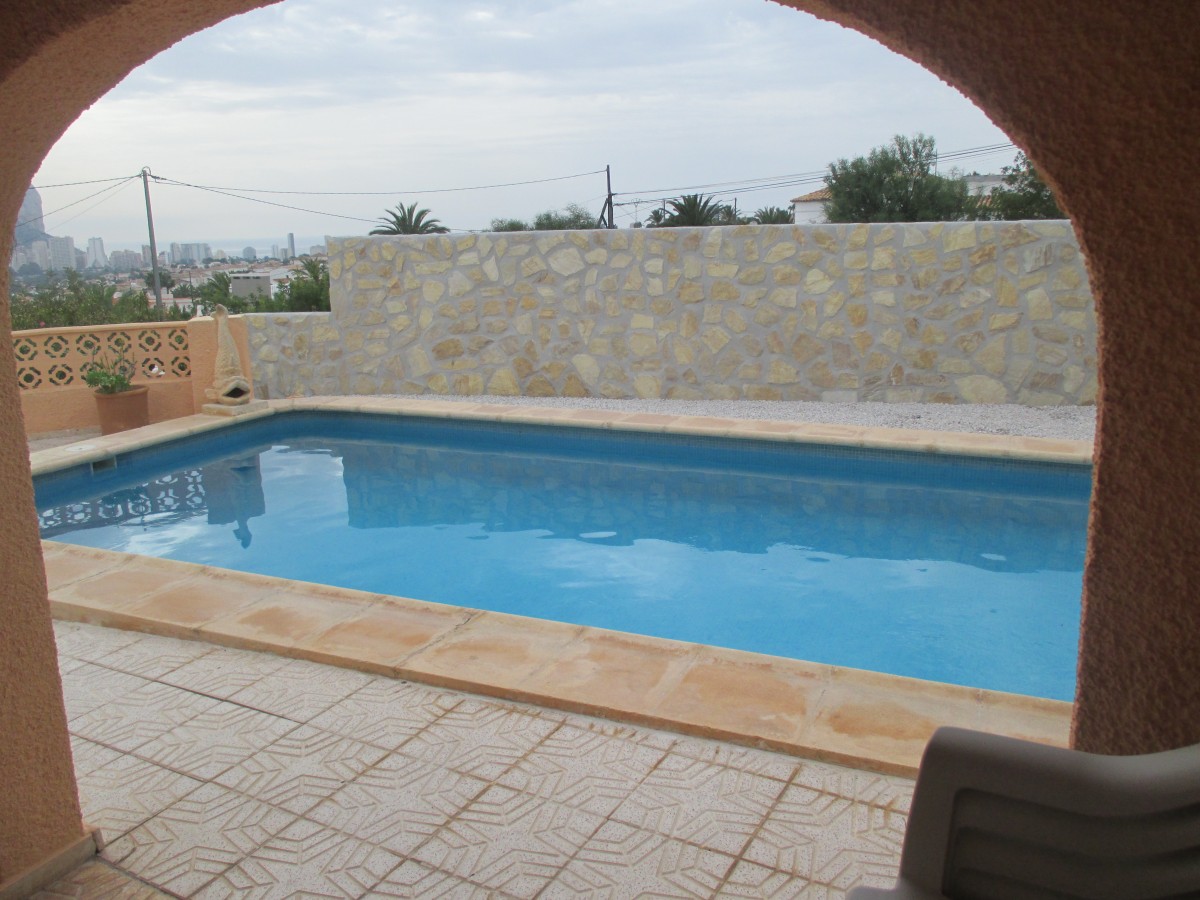 CALPE , mooie villa met zeezicht en prive zwembad header afbeelding