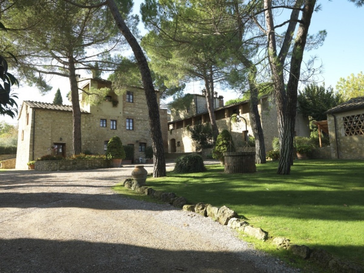 TOSCANE - Goed gelegen vakantiehuizen nabij Siena header afbeelding