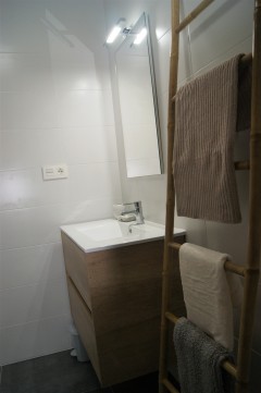 7 badkamer.JPG